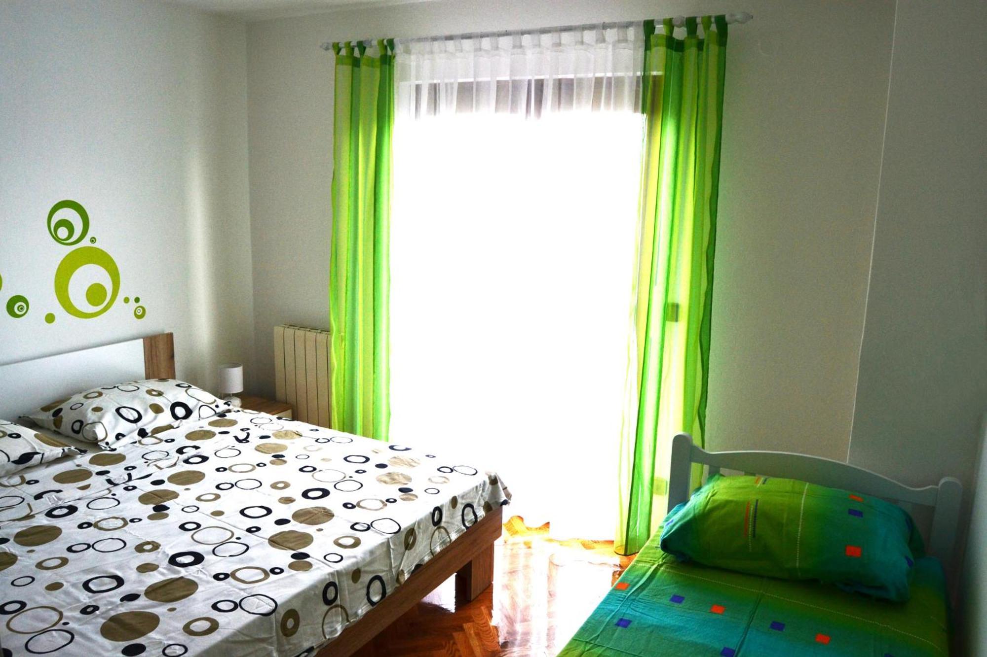 Apartments Mikulic Biograd Na Moru Room photo